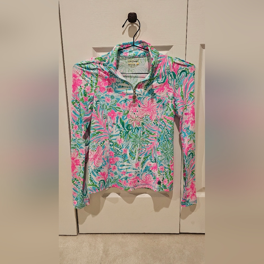 Lilly Pulitzer, XXS Niccola Mesh Panel Shirt Amalfi Blue, Leaf It Wild print.
